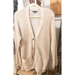 American Eagle Buttoned Cardigan